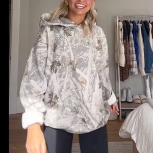 Abercrombie viral camo hoodie L